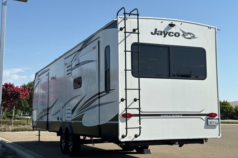 Eagle   Vehicle Full-screen Gallery Image 06