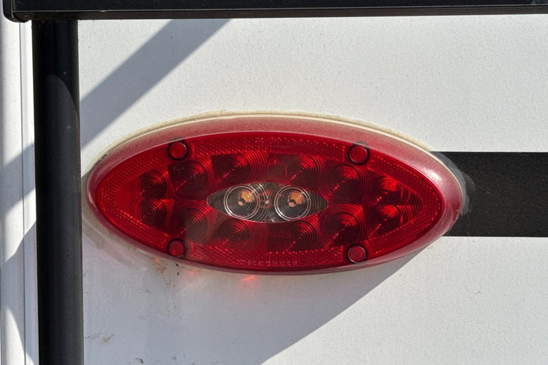 Eagle   Vehicle Full-screen Gallery Image 11