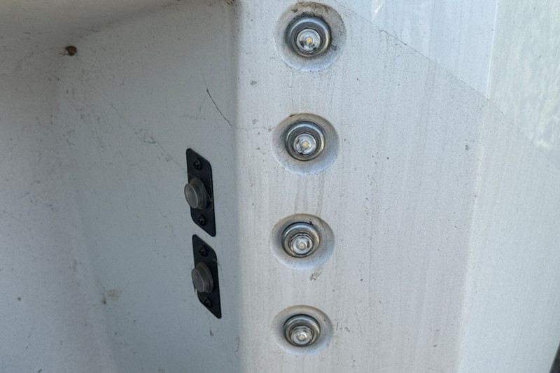 Eagle   Vehicle Full-screen Gallery Image 15