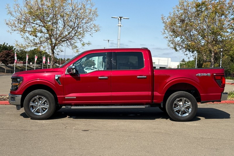 Ford F-150 Vehicle Full-screen Gallery Image 07