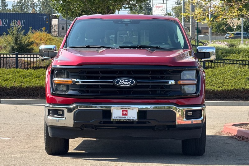 Ford F-150 Vehicle Full-screen Gallery Image 09