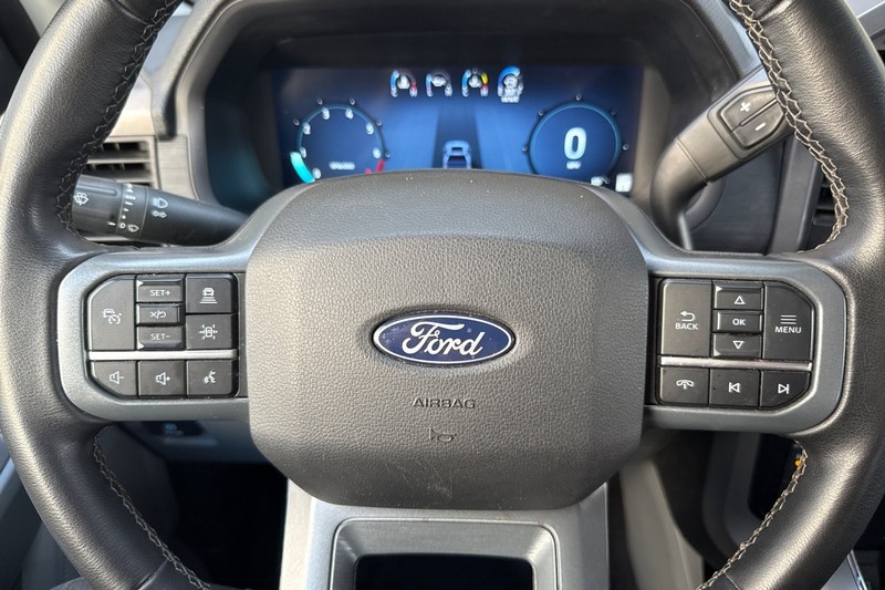 Ford F-150 Vehicle Full-screen Gallery Image 34