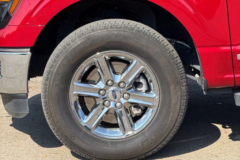 Ford F-150 Vehicle Full-screen Gallery Image 43