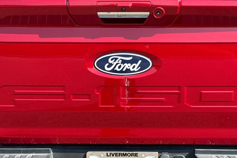 Ford F-150 Vehicle Full-screen Gallery Image 47