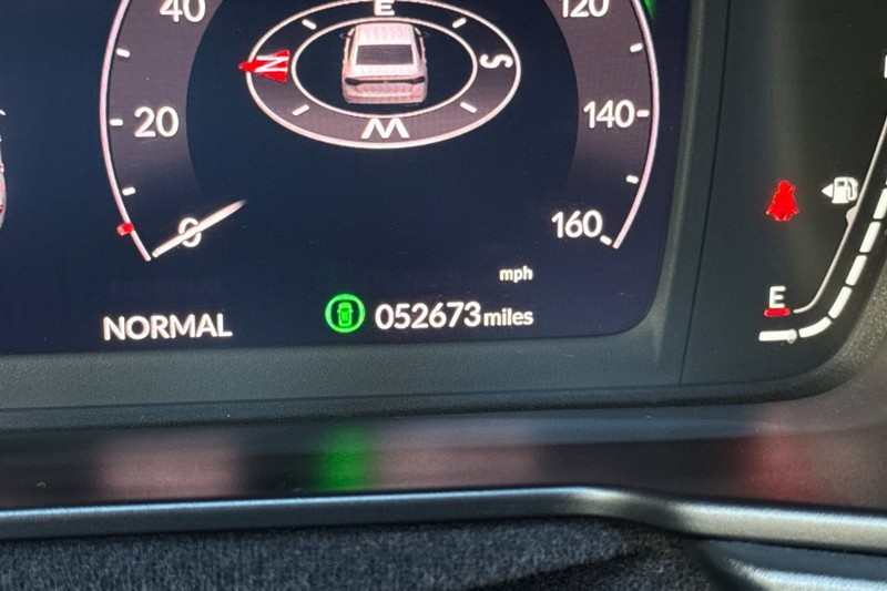 Honda Accord Hybrid Vehicle Full-screen Gallery Image 40