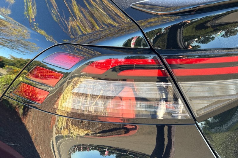 Honda Accord Hybrid Vehicle Full-screen Gallery Image 46