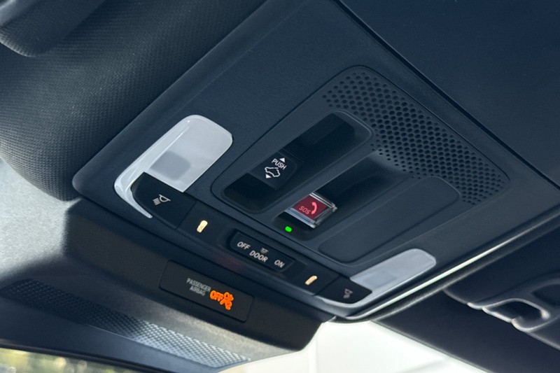 Honda Accord Hybrid Vehicle Full-screen Gallery Image 23