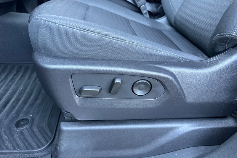 GMC Sierra 1500 Vehicle Full-screen Gallery Image 13