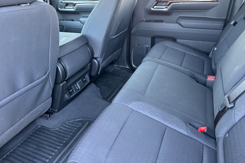 GMC Sierra 1500 Vehicle Full-screen Gallery Image 14