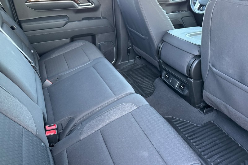 GMC Sierra 1500 Vehicle Full-screen Gallery Image 18