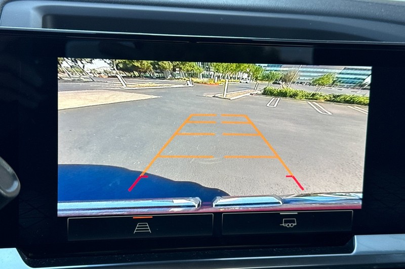 GMC Sierra 1500 Vehicle Full-screen Gallery Image 27