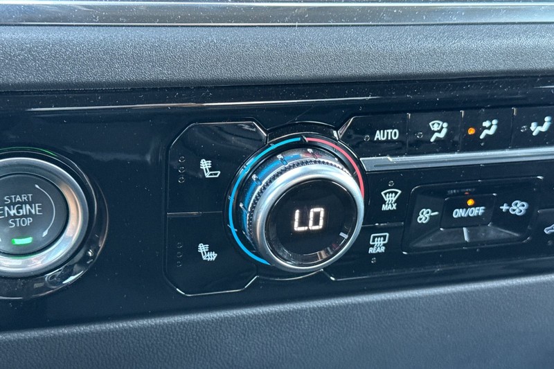 GMC Sierra 1500 Vehicle Full-screen Gallery Image 29