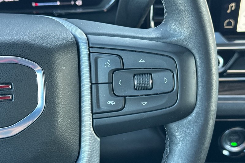 GMC Sierra 1500 Vehicle Full-screen Gallery Image 38