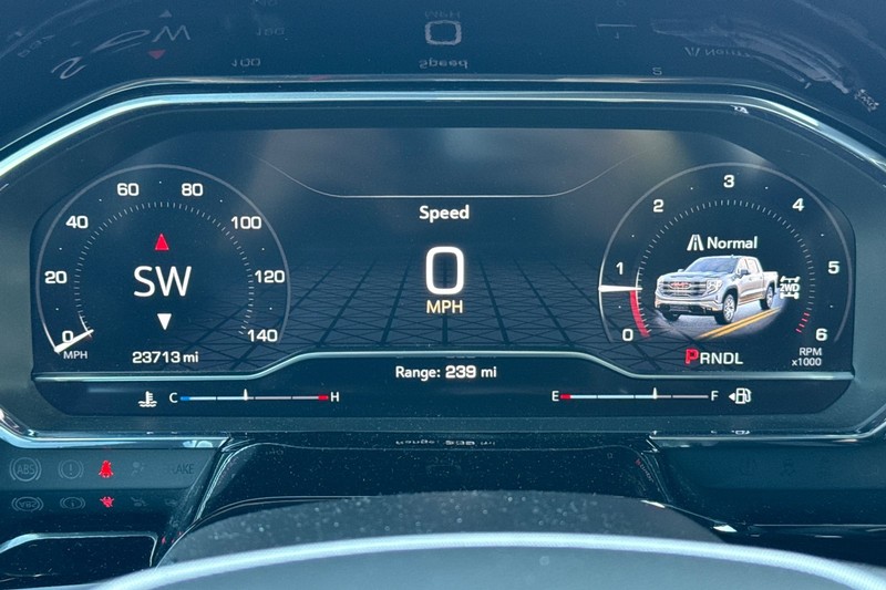 GMC Sierra 1500 Vehicle Full-screen Gallery Image 39