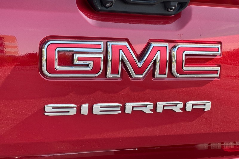 GMC Sierra 1500 Vehicle Full-screen Gallery Image 48
