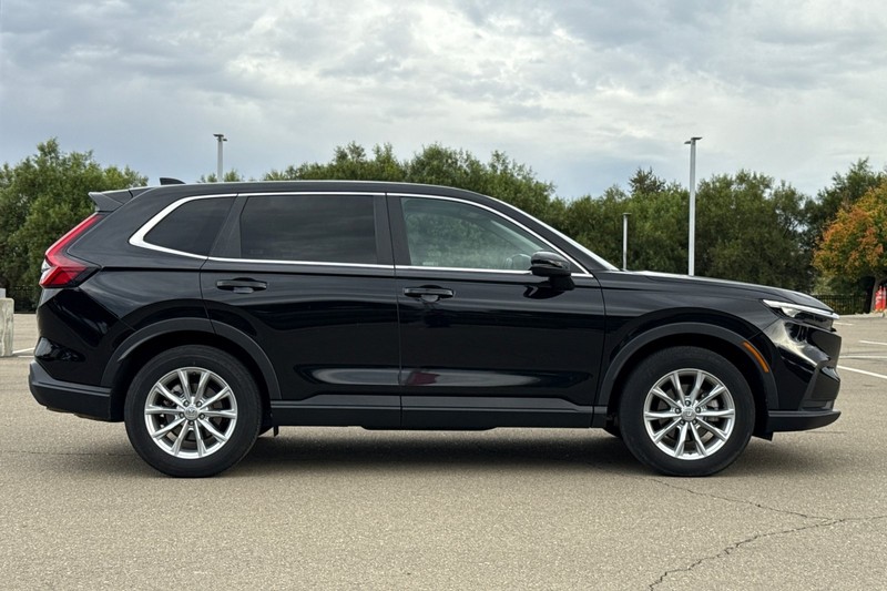 Honda CR-V Vehicle Full-screen Gallery Image 03