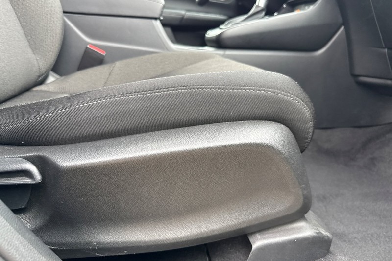 Honda CR-V Vehicle Full-screen Gallery Image 23