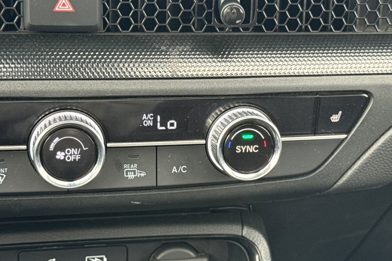 Honda CR-V Vehicle Full-screen Gallery Image 30