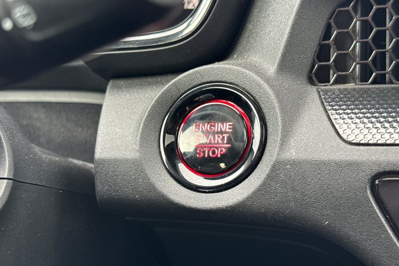 Honda CR-V Vehicle Full-screen Gallery Image 34