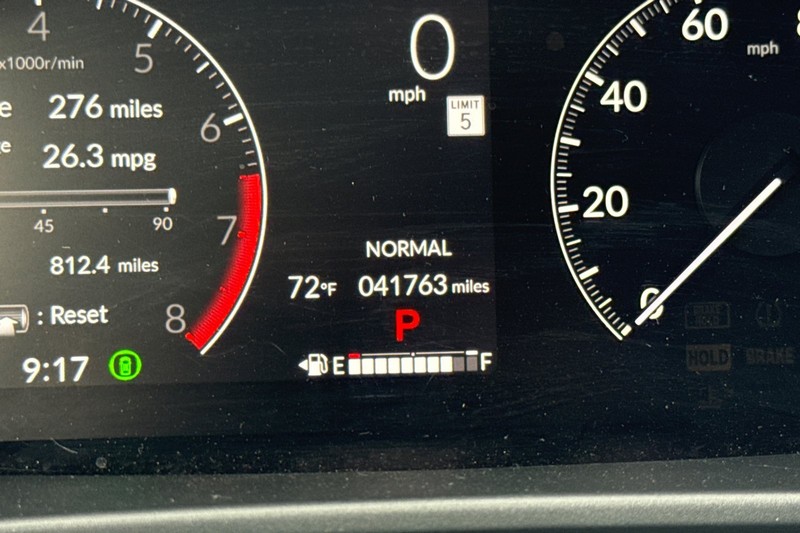 Honda CR-V Vehicle Full-screen Gallery Image 41