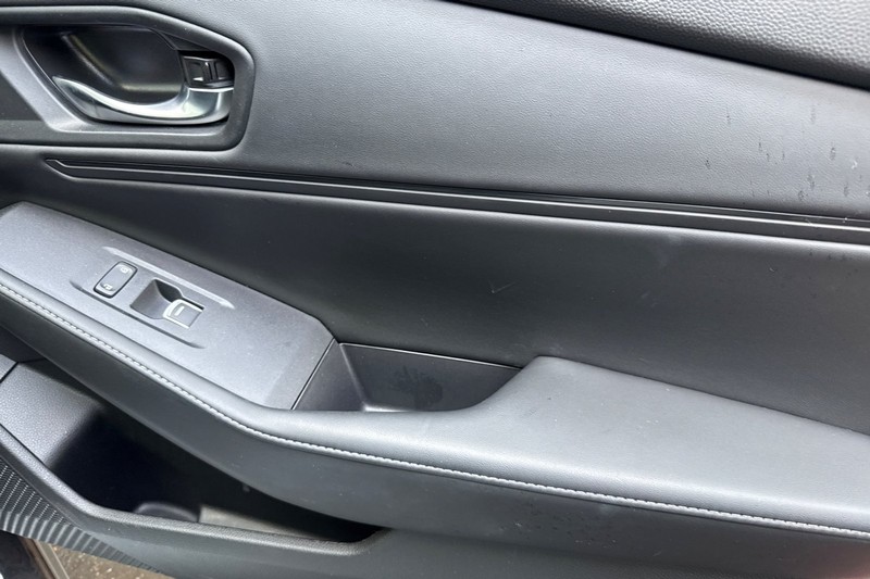 Honda Accord Hybrid Vehicle Full-screen Gallery Image 20