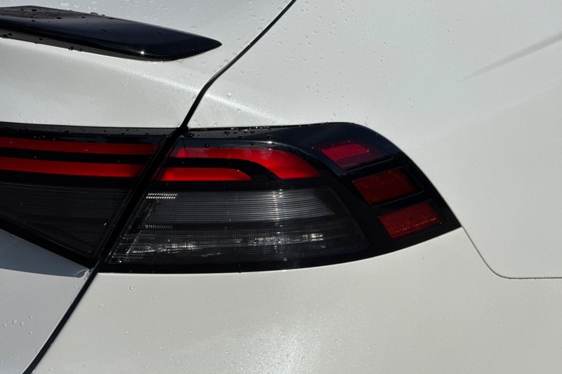 Honda Accord Hybrid Vehicle Full-screen Gallery Image 49