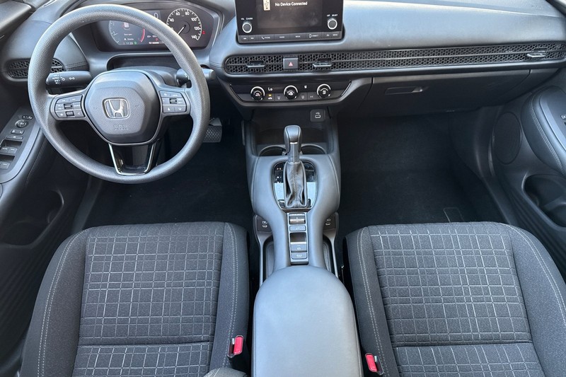 Honda HR-V Vehicle Full-screen Gallery Image 15