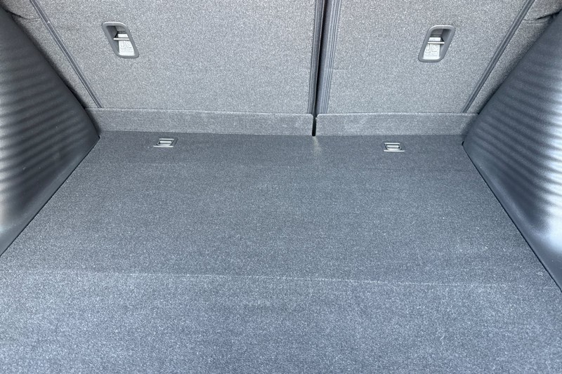 Honda HR-V Vehicle Full-screen Gallery Image 17