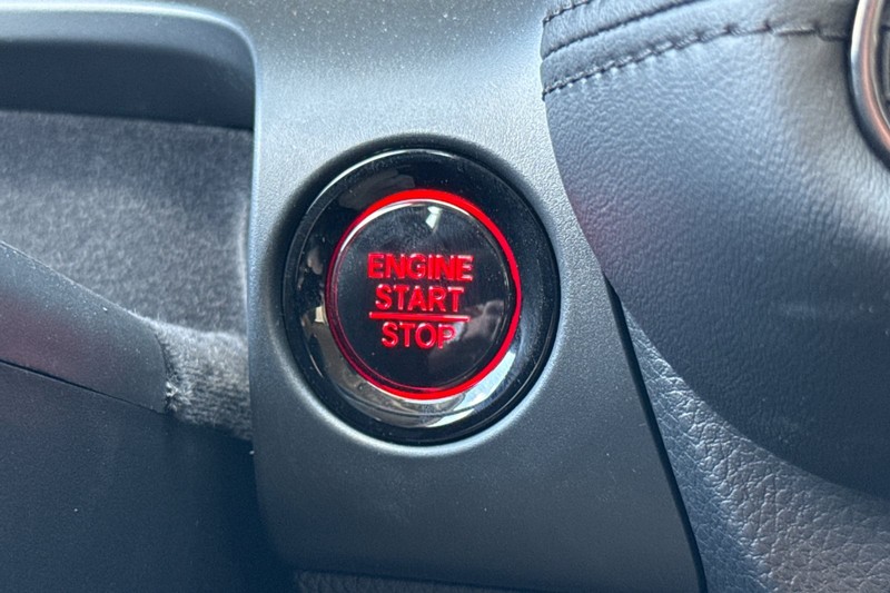 Honda HR-V Vehicle Full-screen Gallery Image 33