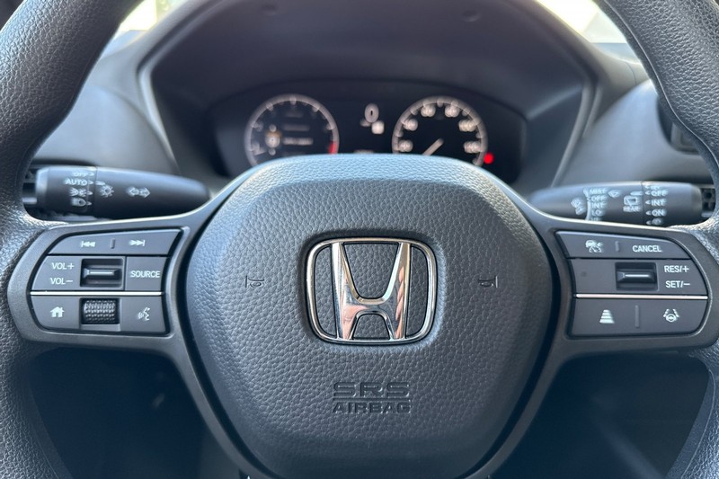 Honda HR-V Vehicle Full-screen Gallery Image 34