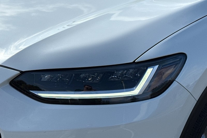 Honda HR-V Vehicle Full-screen Gallery Image 50