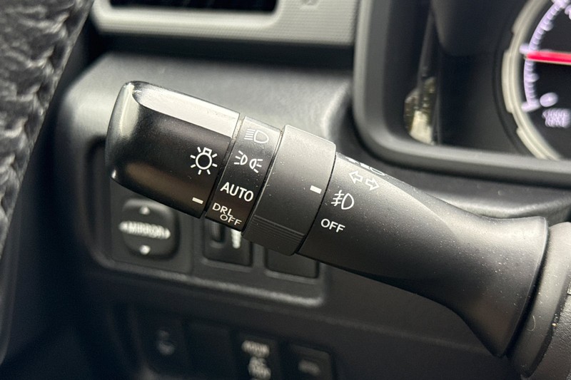 Toyota 4Runner Vehicle Full-screen Gallery Image 36