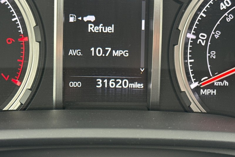 Toyota 4Runner Vehicle Full-screen Gallery Image 40