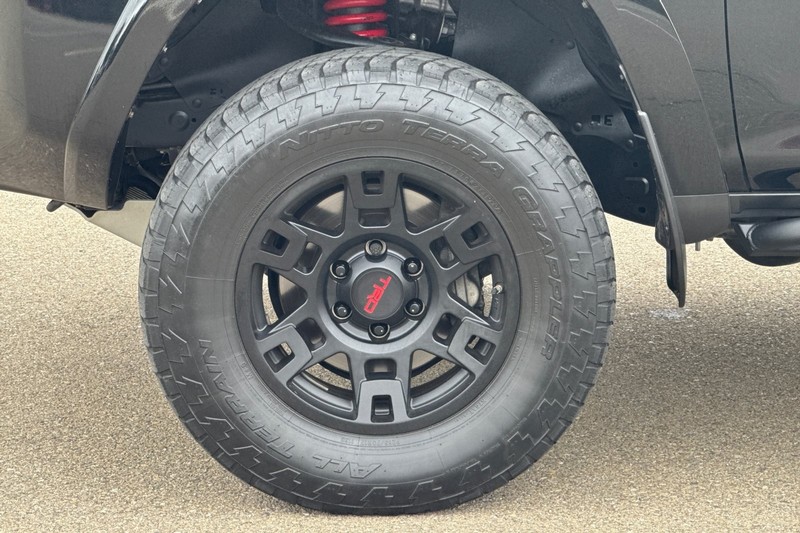 Toyota 4Runner Vehicle Full-screen Gallery Image 45