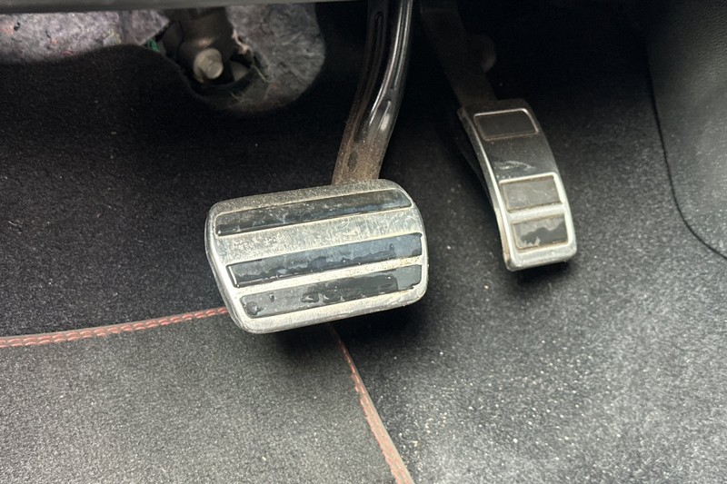 Ford Escape Vehicle Full-screen Gallery Image 45