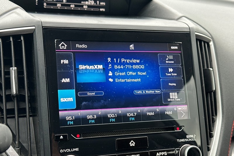 Subaru Forester Vehicle Full-screen Gallery Image 26