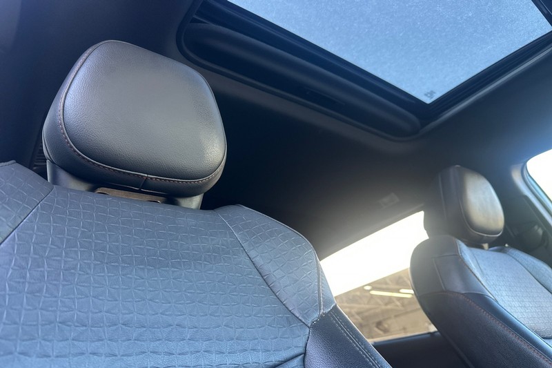 Toyota Sienna Vehicle Full-screen Gallery Image 21