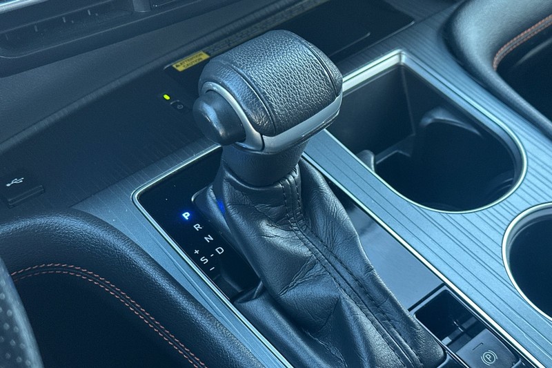 Toyota Sienna Vehicle Full-screen Gallery Image 35