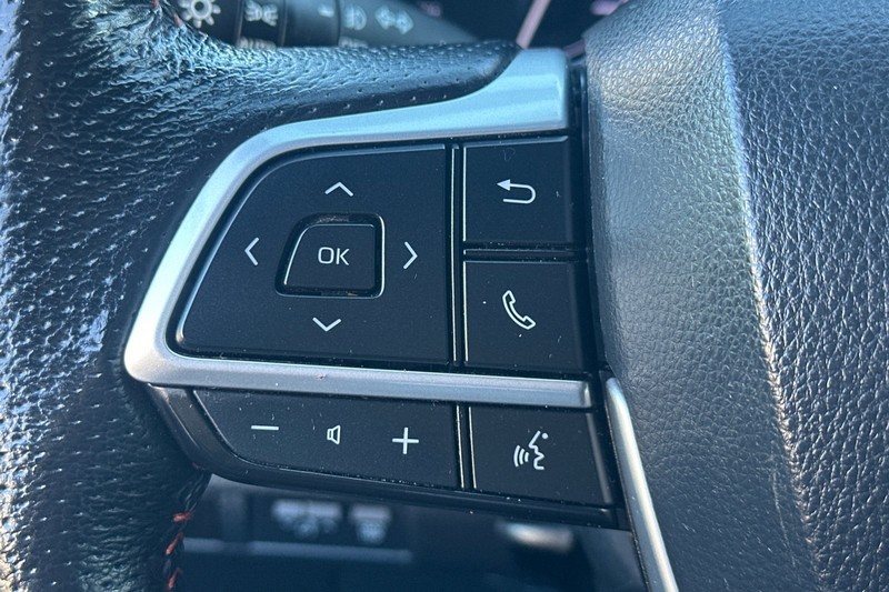 Toyota Sienna Vehicle Full-screen Gallery Image 38