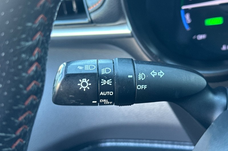 Toyota Sienna Vehicle Full-screen Gallery Image 39