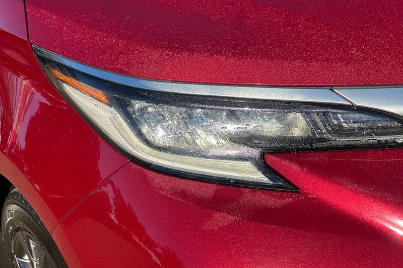 Toyota Sienna Vehicle Full-screen Gallery Image 48