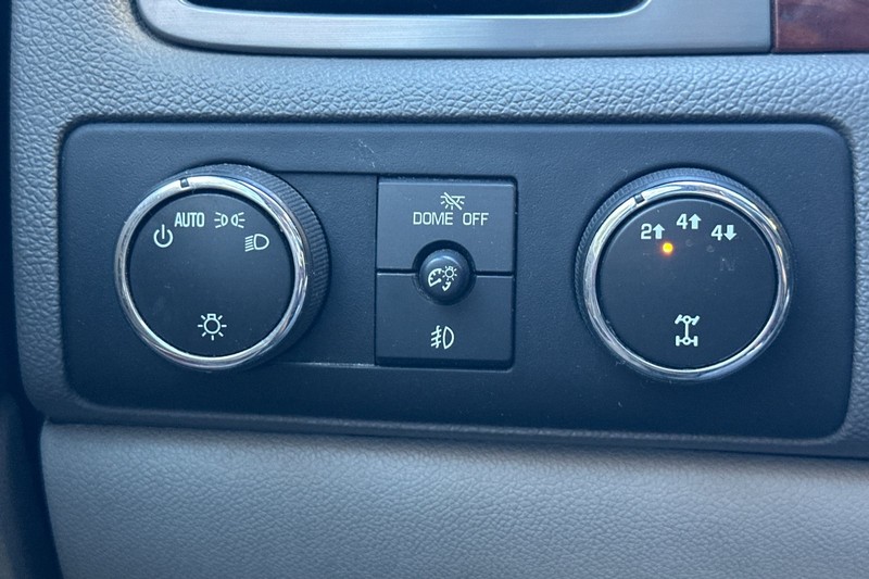 GMC Sierra 2500HD Vehicle Full-screen Gallery Image 39