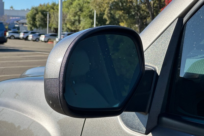 GMC Sierra 2500HD Vehicle Full-screen Gallery Image 50