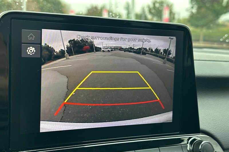 Kia Forte Vehicle Full-screen Gallery Image 26