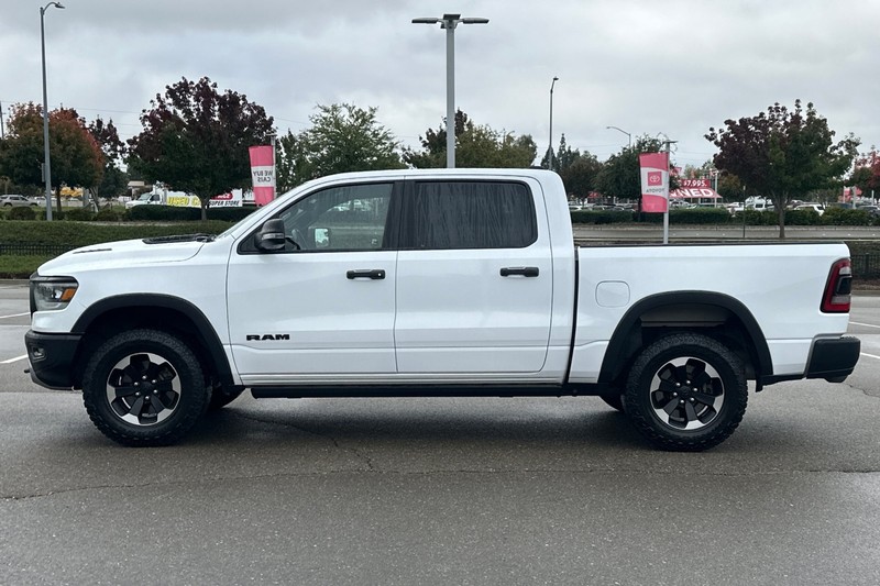 Ram 1500 Vehicle Full-screen Gallery Image 07