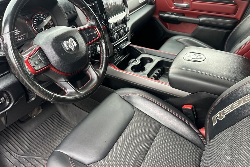 Ram 1500 Vehicle Full-screen Gallery Image 10