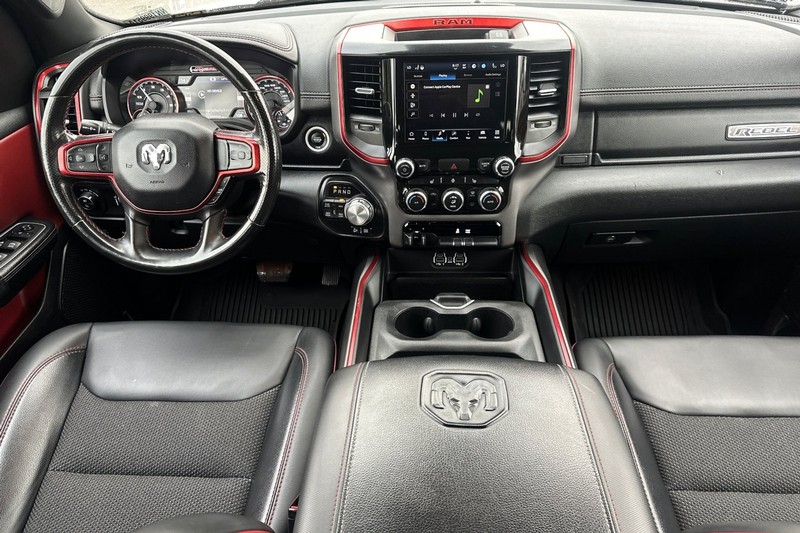 Ram 1500 Vehicle Full-screen Gallery Image 15