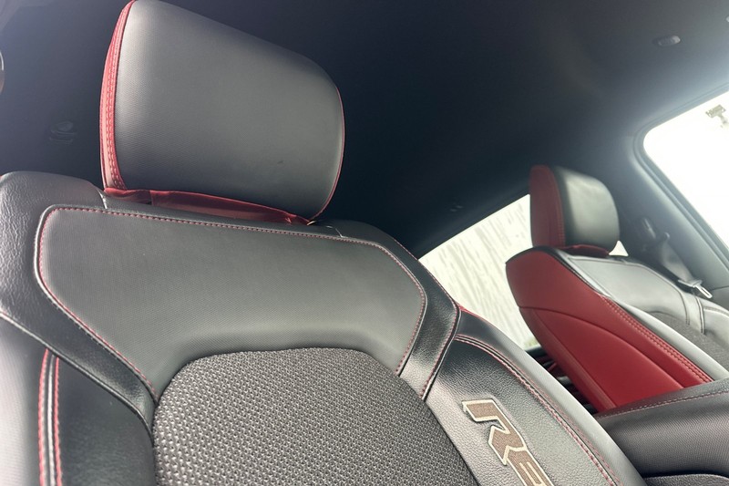 Ram 1500 Vehicle Full-screen Gallery Image 19