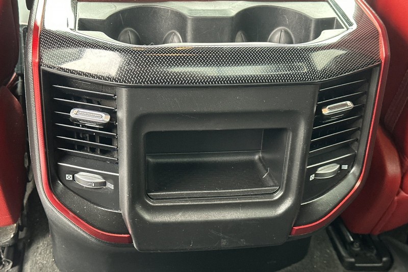 Ram 1500 Vehicle Full-screen Gallery Image 41