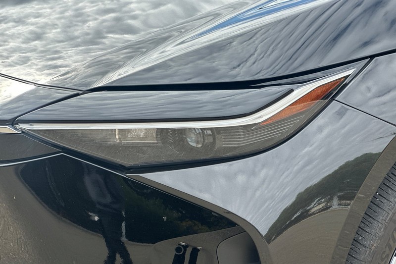 Toyota bZ4X Vehicle Full-screen Gallery Image 50